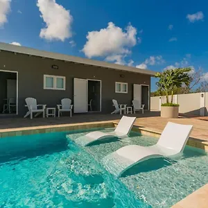 https://piece-of-paradise-palm-beach.comcaribbean.com