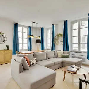  Apartment Hyper-centre De